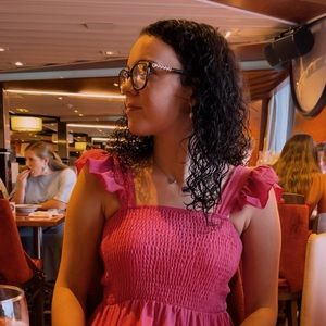 Meet your Posher, Madison